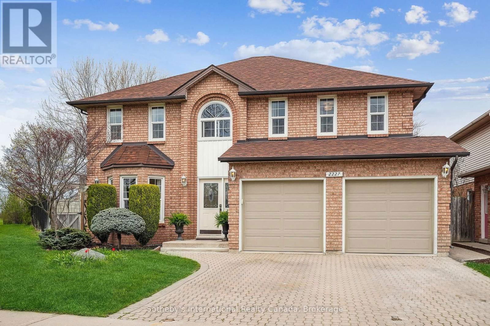 2227 HEADON ROAD Image 2