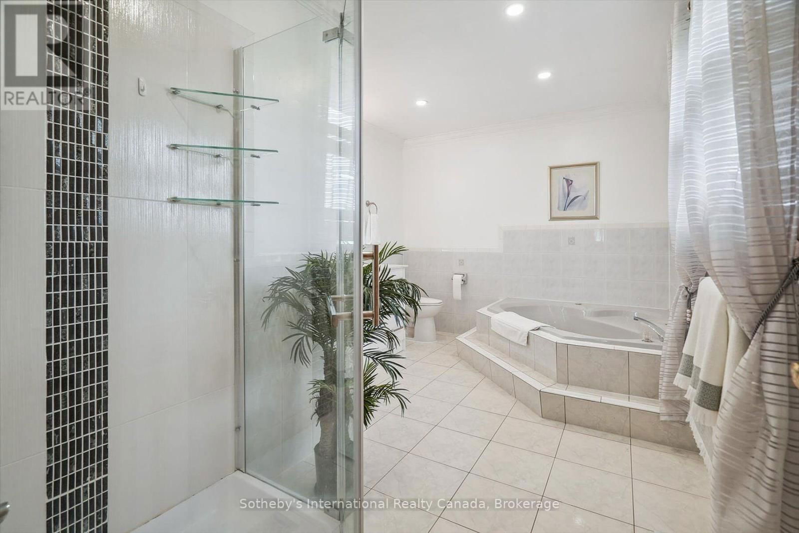 2227 HEADON ROAD Image 22