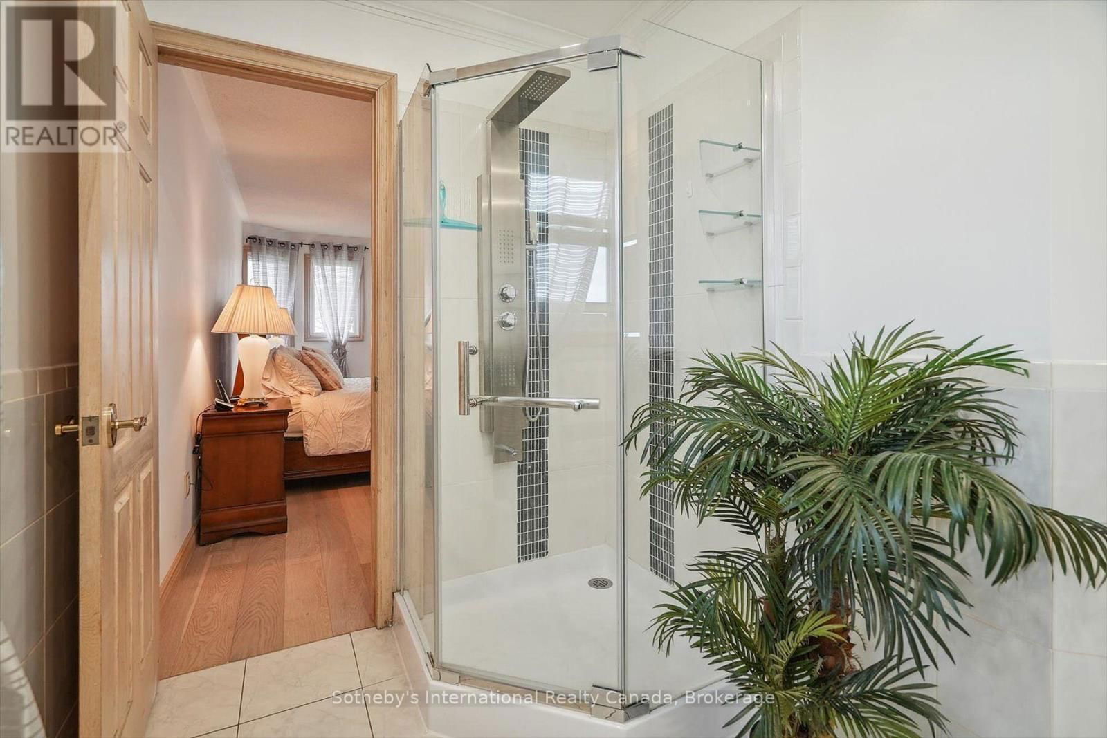 2227 HEADON ROAD Image 24