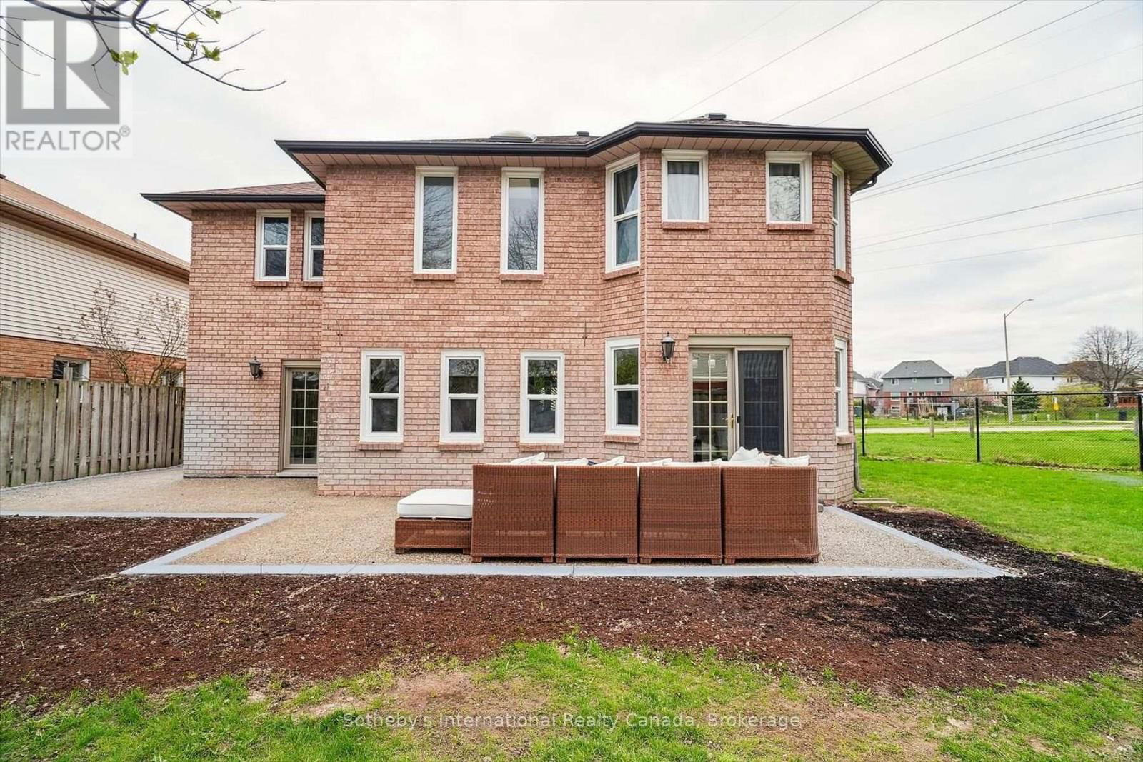 2227 HEADON ROAD Image 38