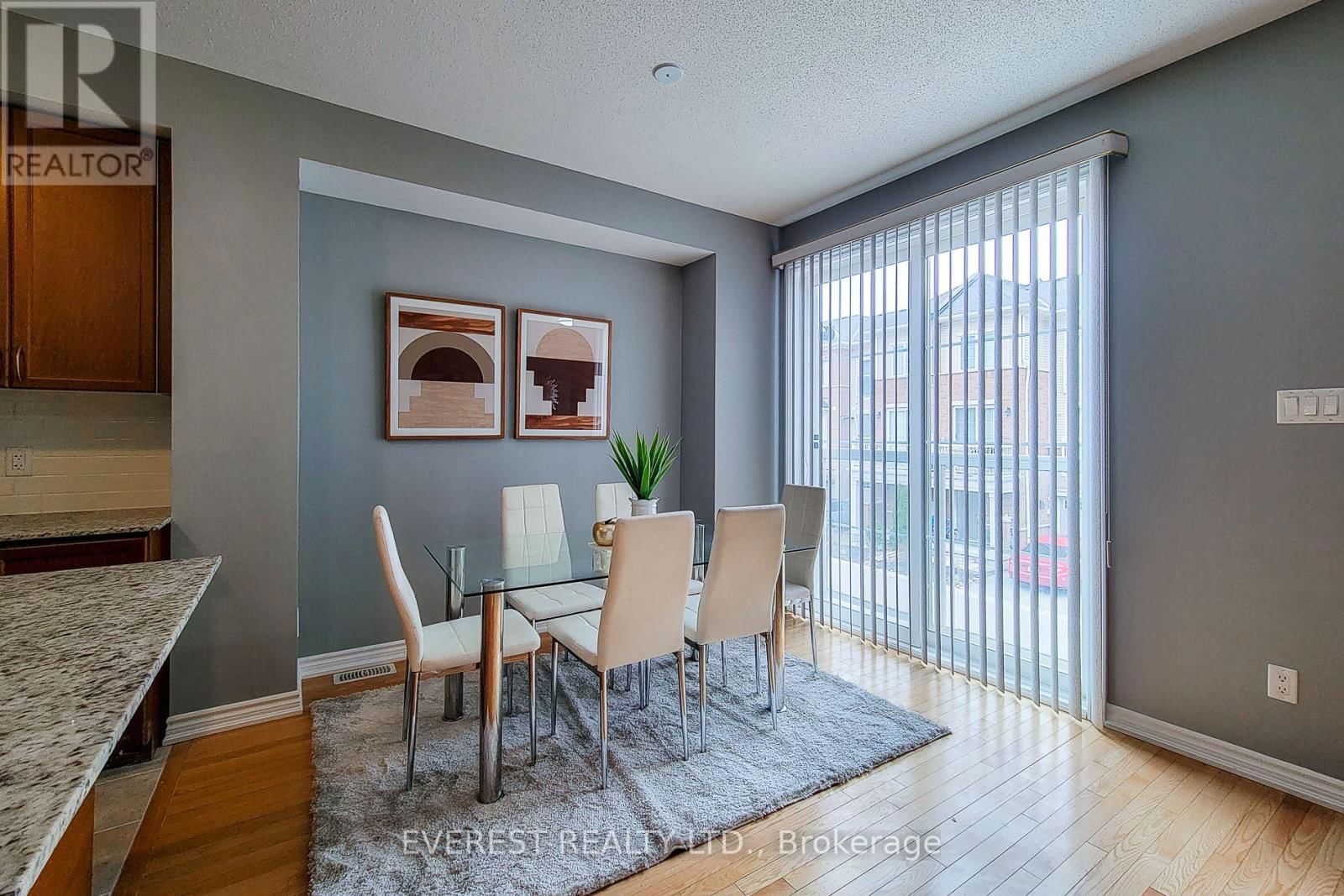80 - 165 HAMPSHIRE WAY Image 14