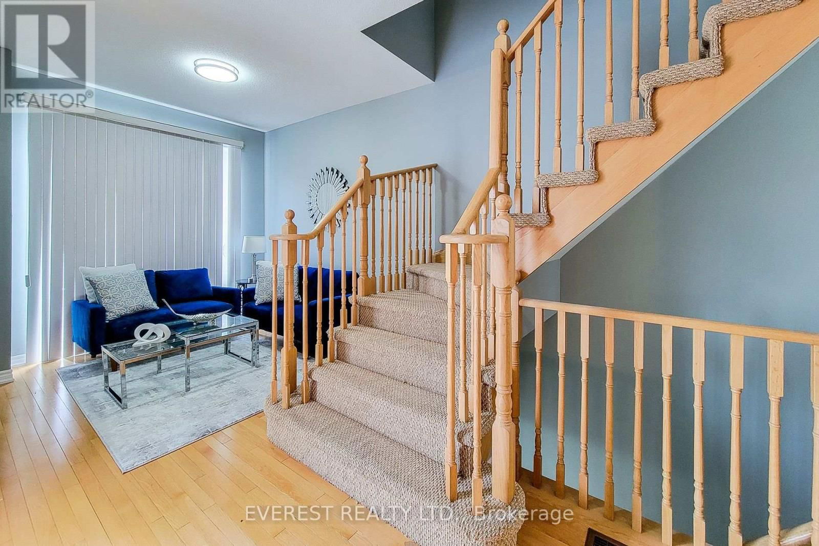 80 - 165 HAMPSHIRE WAY Image 16