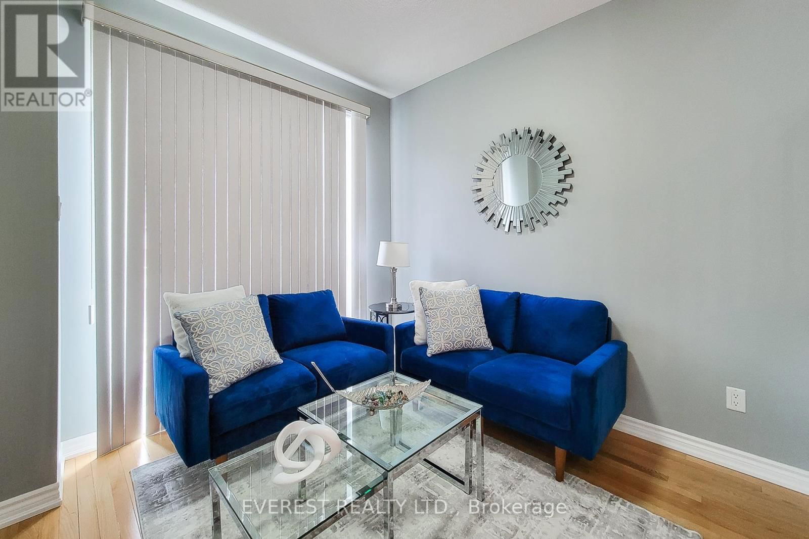 80 - 165 HAMPSHIRE WAY Image 17