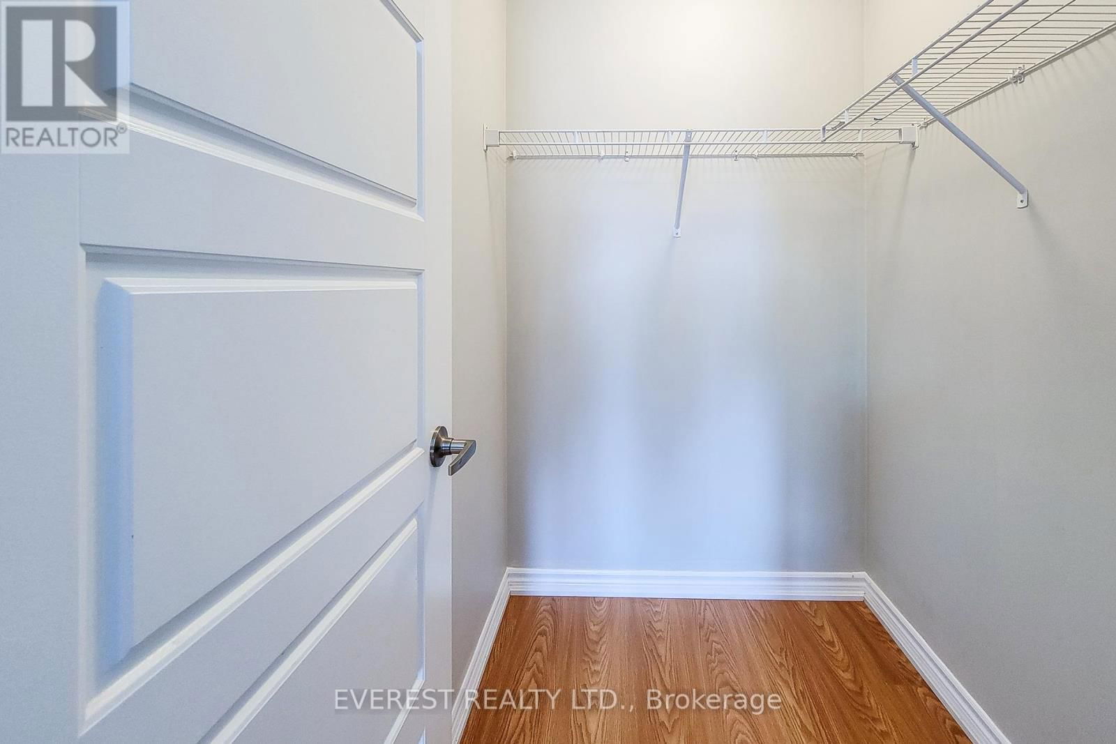 80 - 165 HAMPSHIRE WAY Image 28
