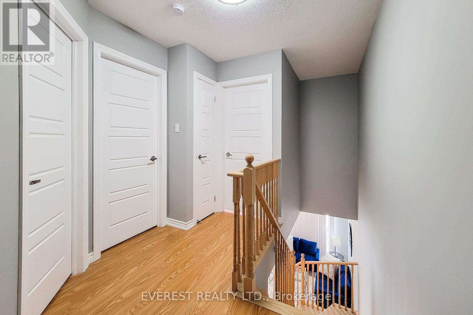 80 - 165 HAMPSHIRE WAY Image 29