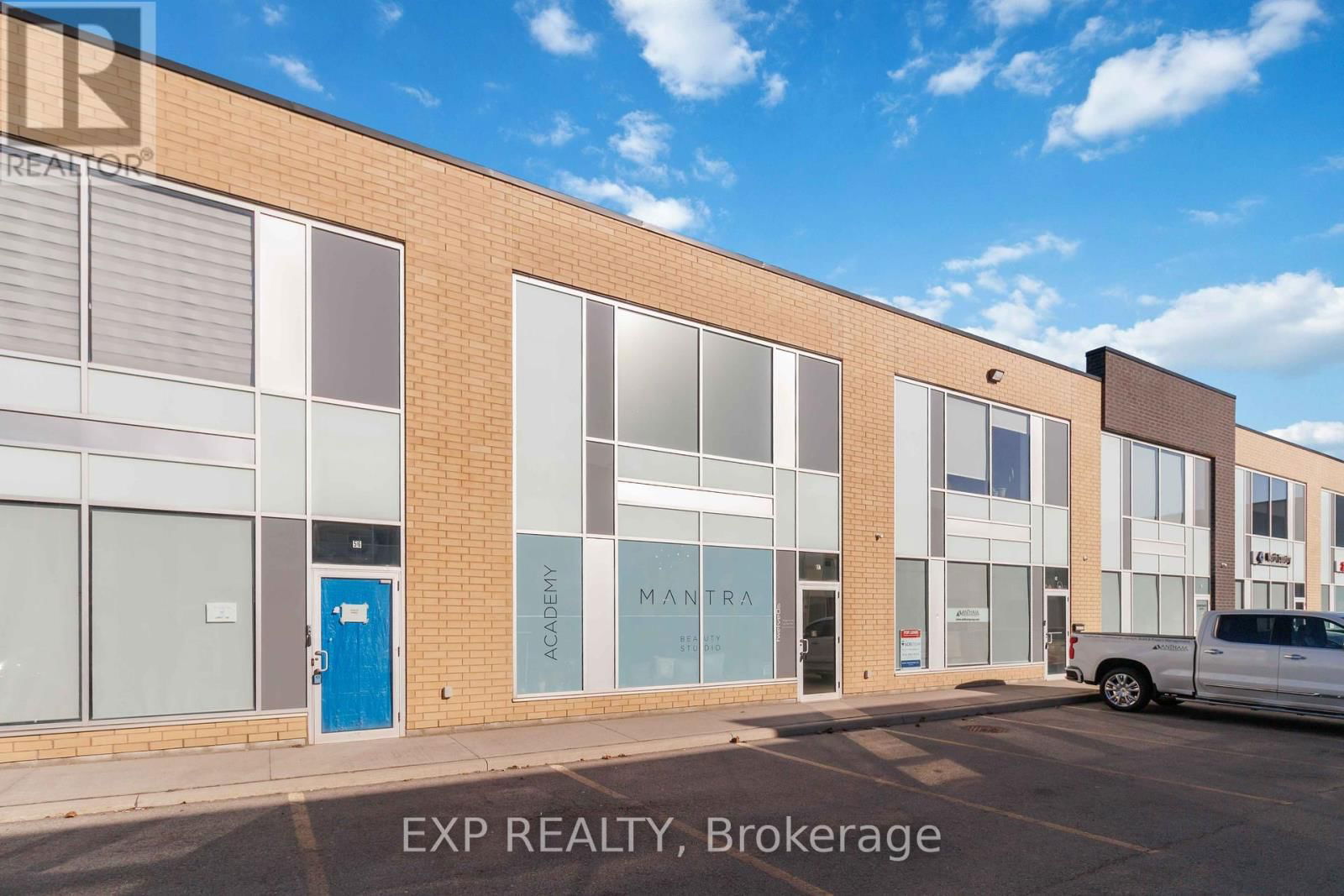57 - 1215 QUEENS WAY EAST Image 2