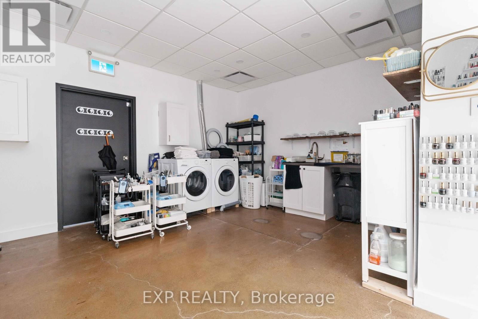 57 - 1215 QUEENS WAY EAST Image 30