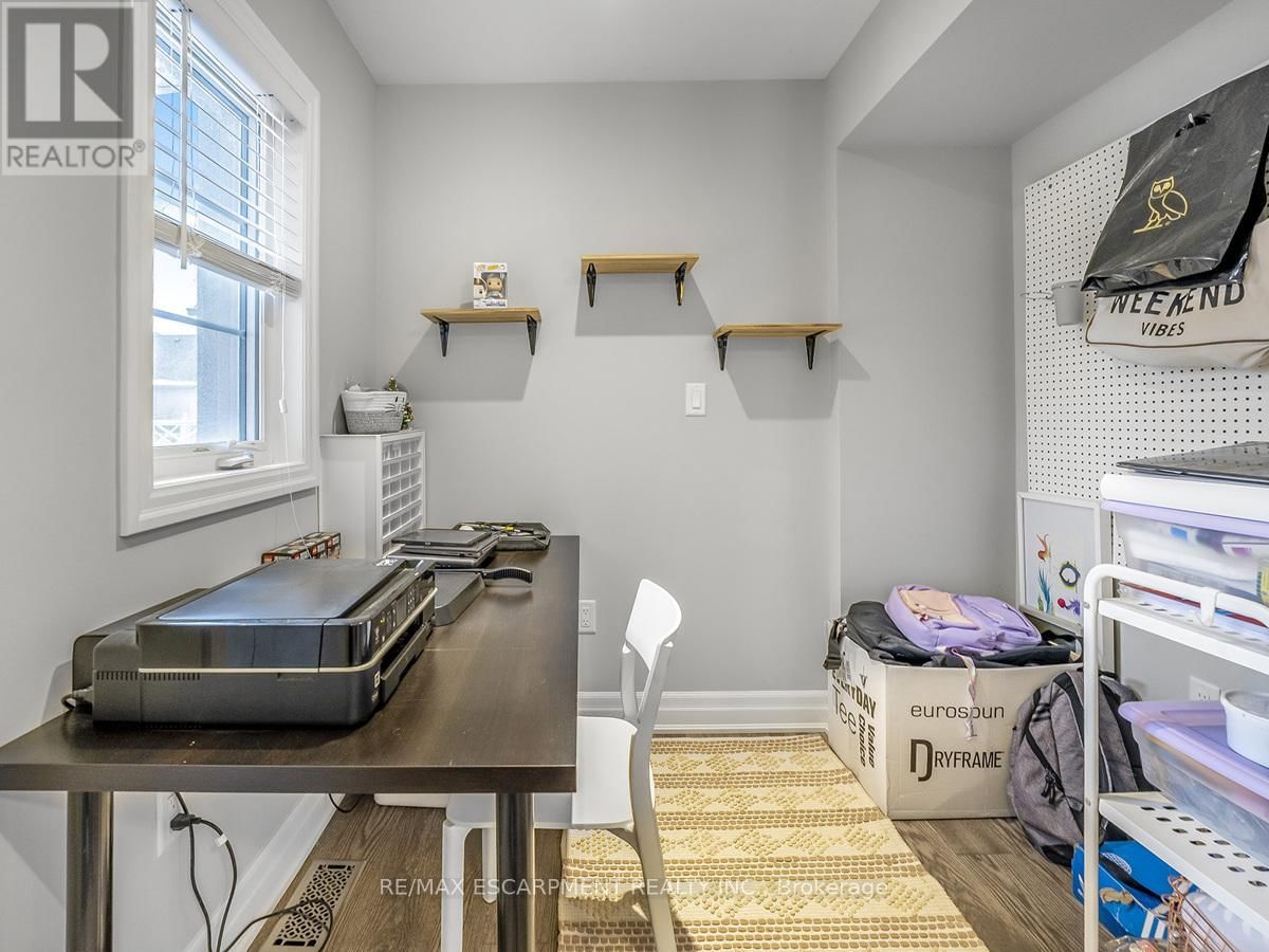 3113 SUNFLOWER DRIVE Image 32