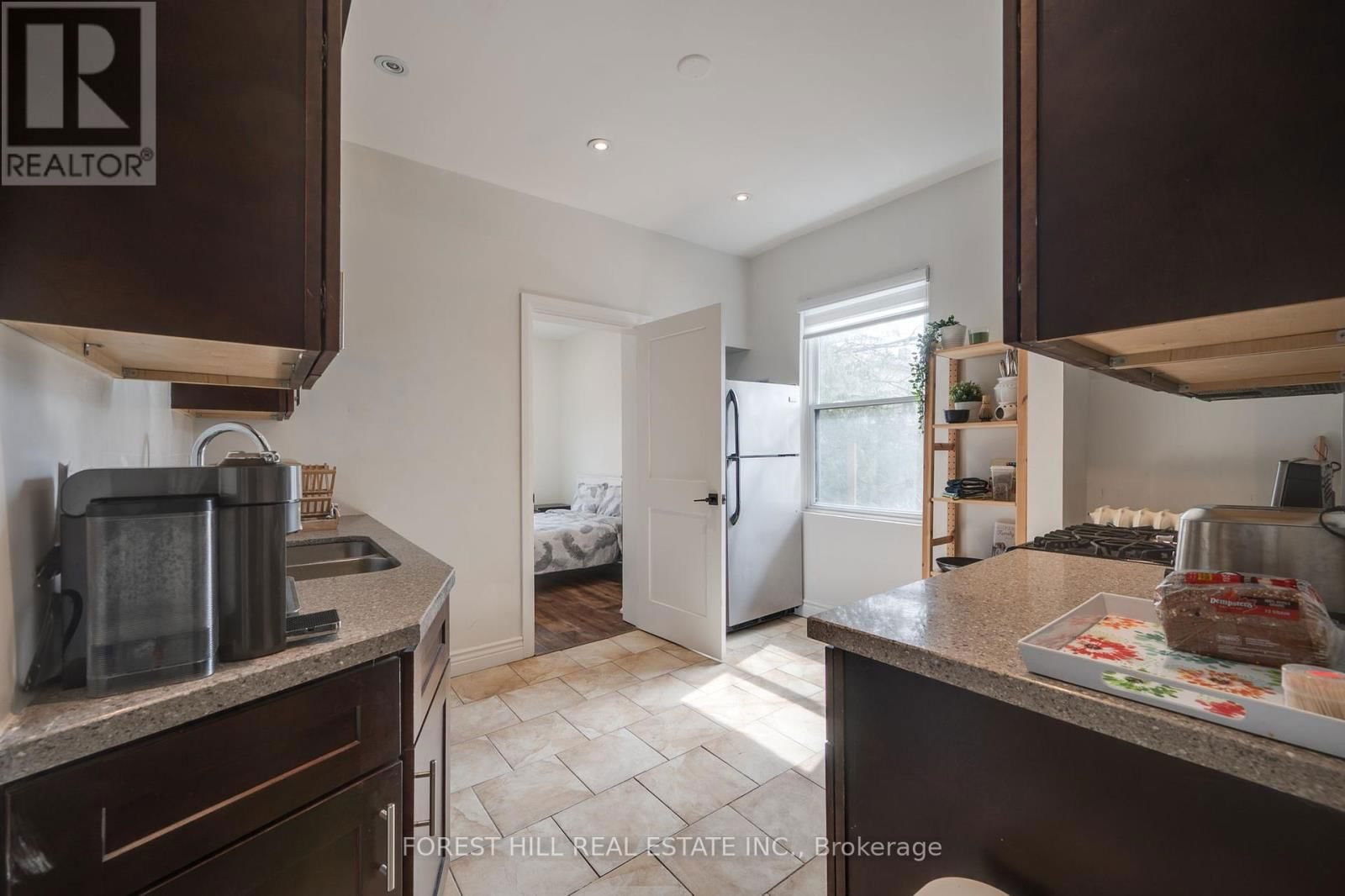 2 - 167 ROSETHORN AVENUE Image 1