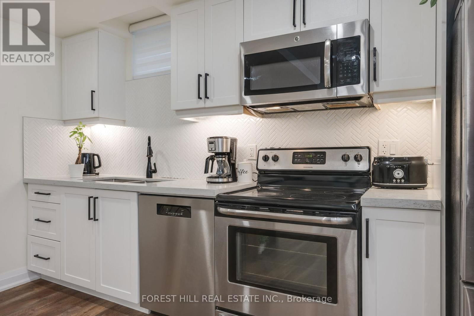 #1 (Lower) - 167 ROSETHORN AVENUE Image 1