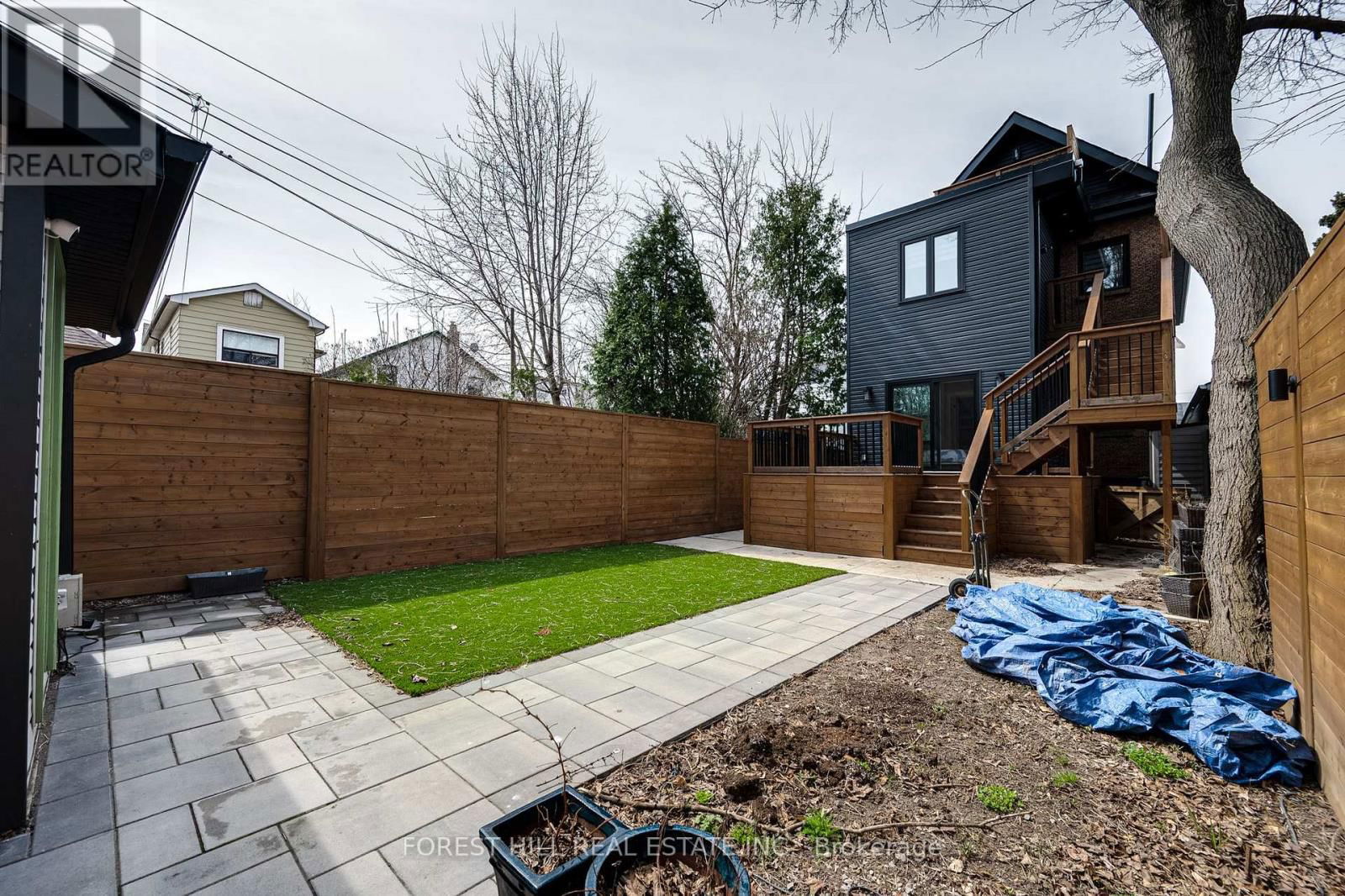 #1 (Lower) - 167 ROSETHORN AVENUE Image 11