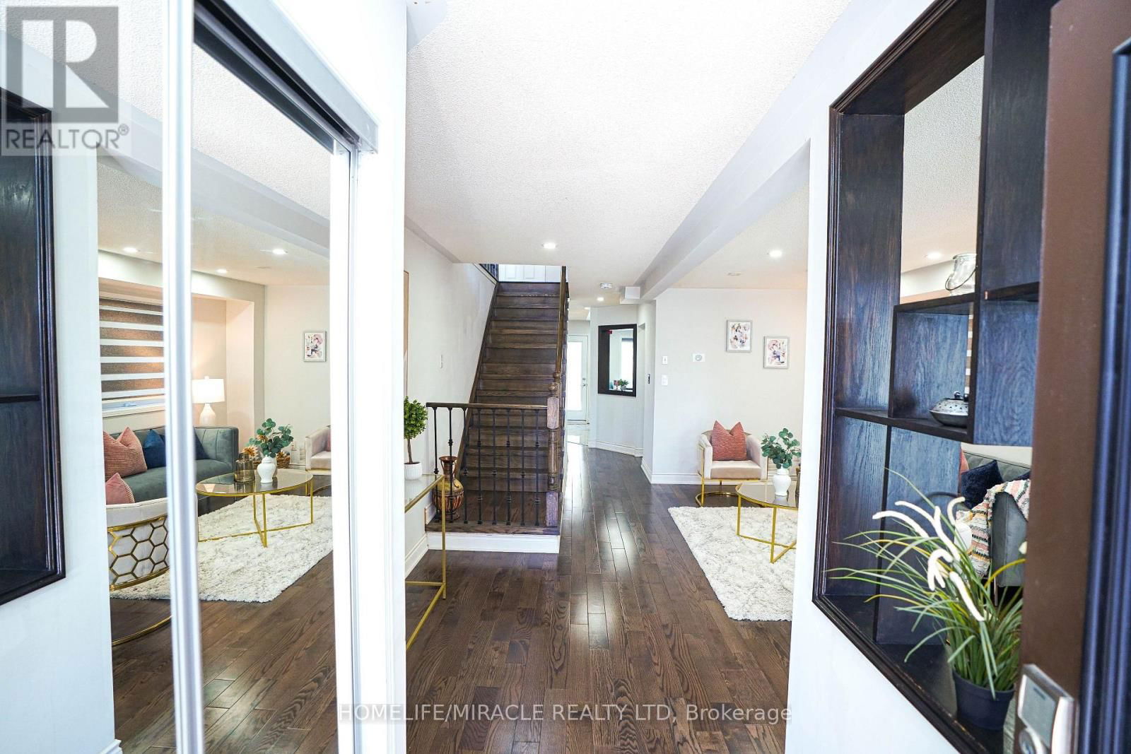 23 HOLLOWGROVE BOULEVARD Image 2