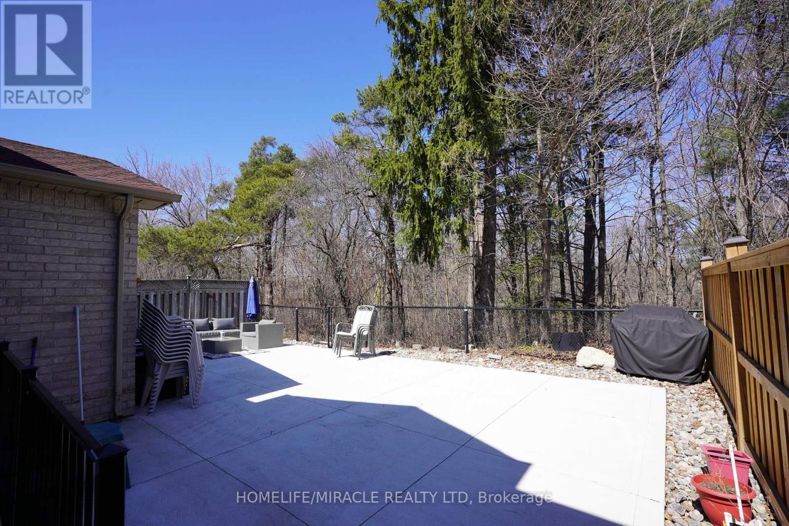 23 HOLLOWGROVE BOULEVARD Image 44