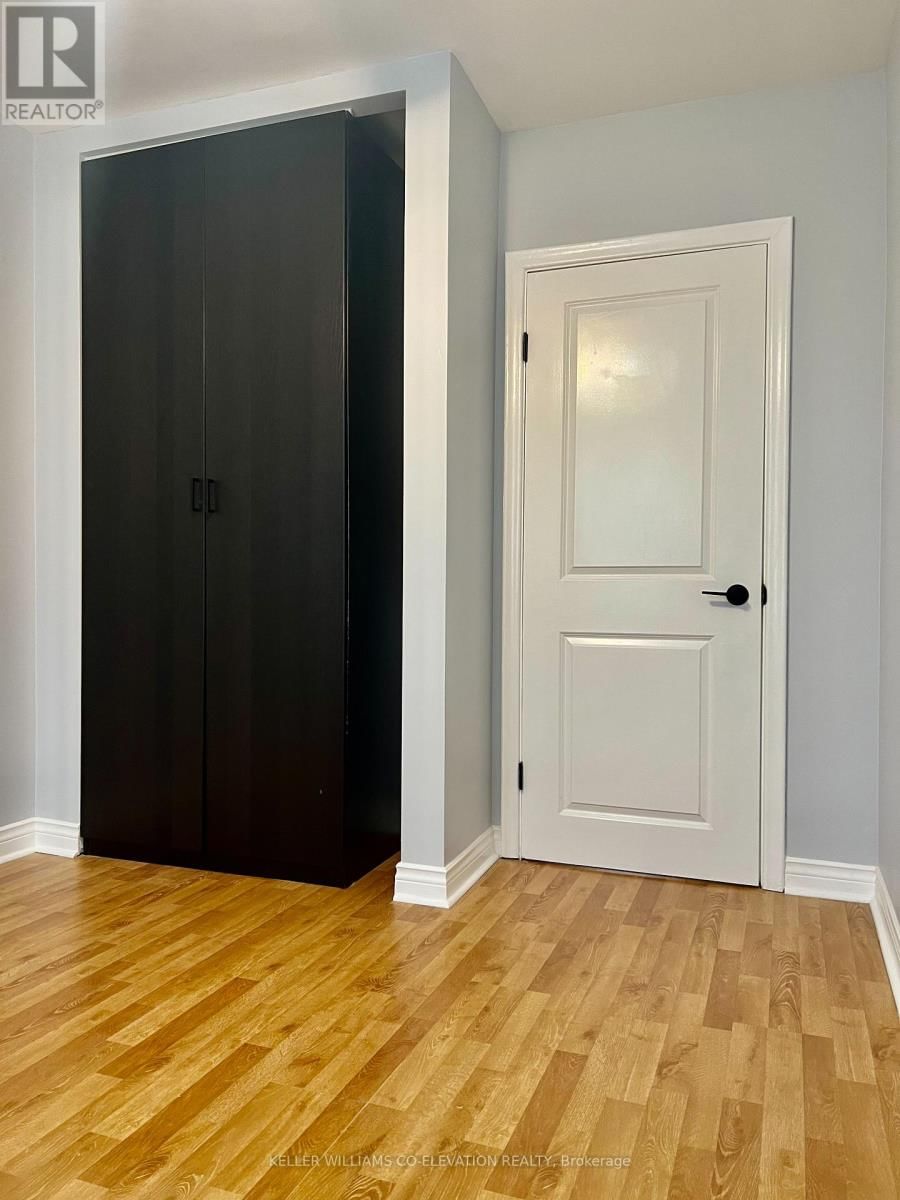 8 PORTER AVENUE Image 15
