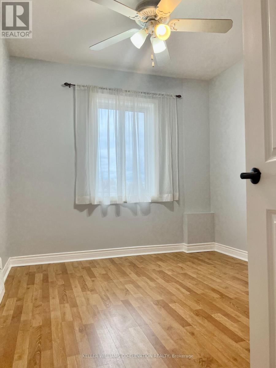 8 PORTER AVENUE Image 17