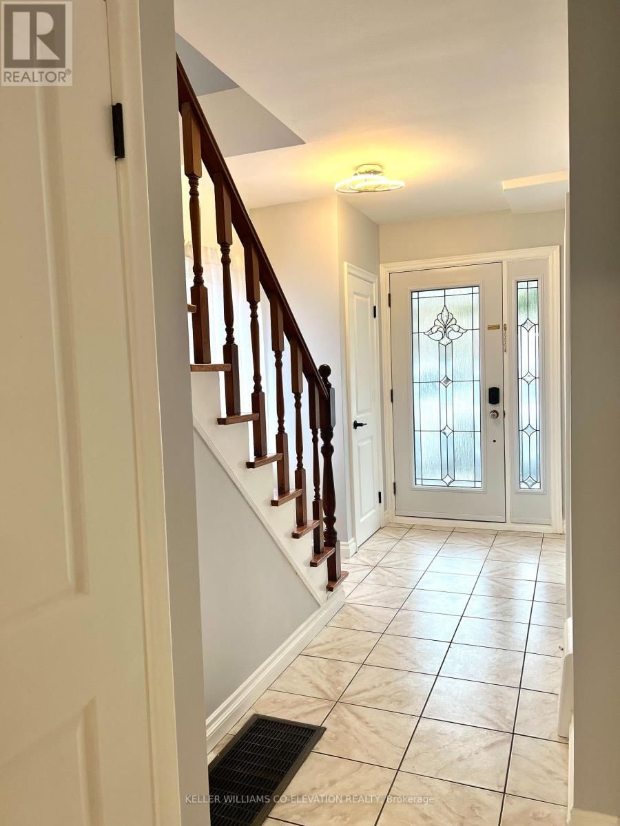 8 PORTER AVENUE Image 8