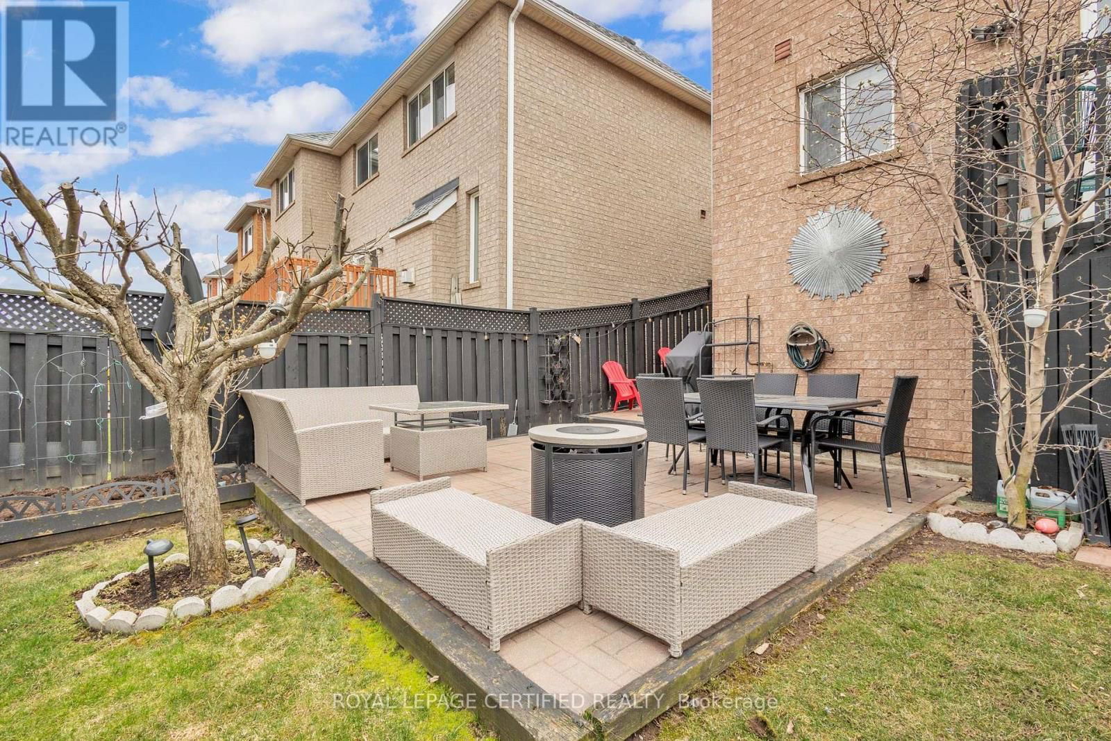 23 FOXMERE ROAD Image 7