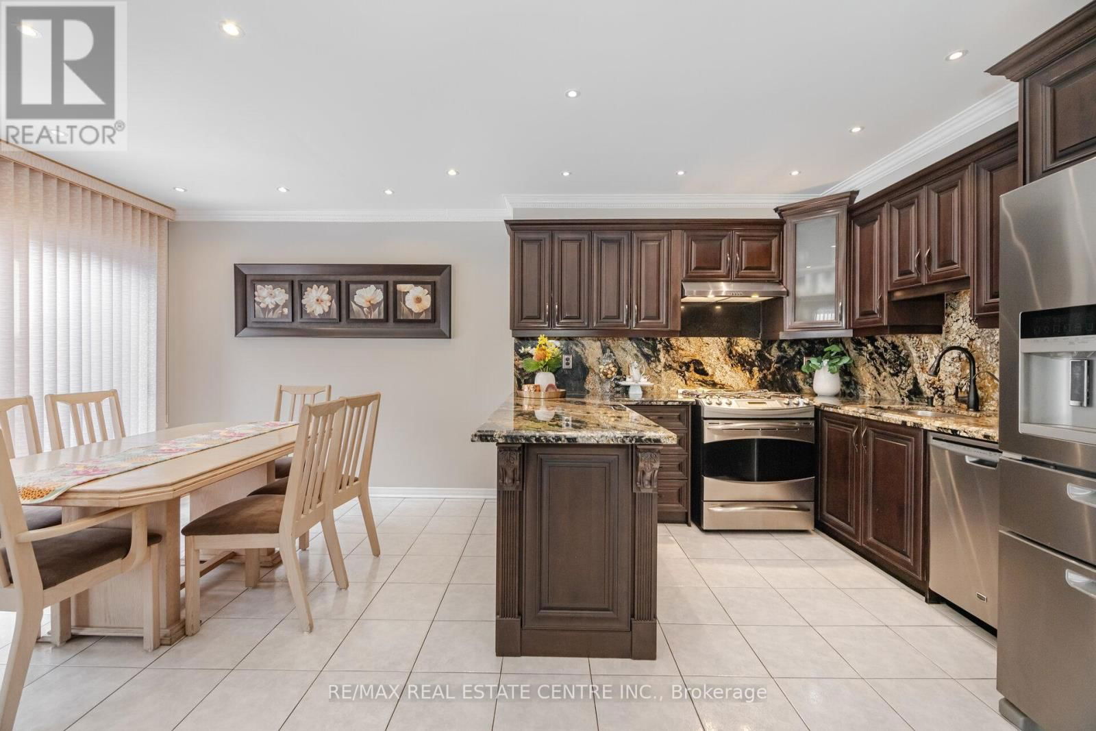 1078 WINDSOR HILL BOULEVARD Image 13