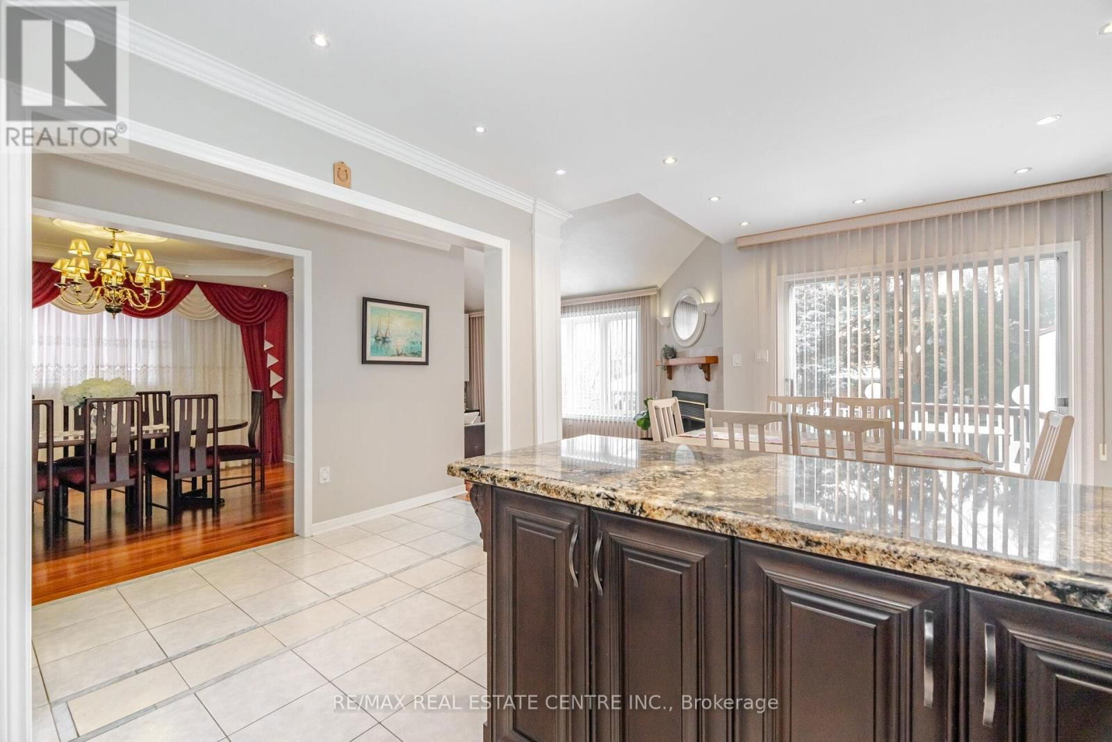 1078 WINDSOR HILL BOULEVARD Image 15