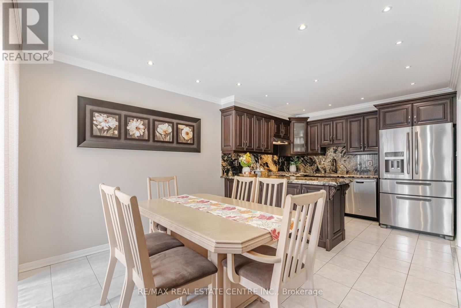 1078 WINDSOR HILL BOULEVARD Image 17