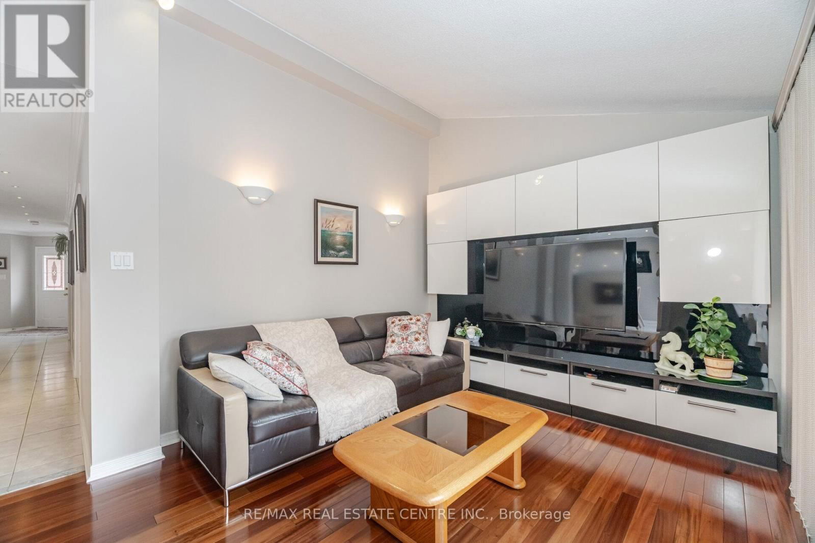 1078 WINDSOR HILL BOULEVARD Image 20