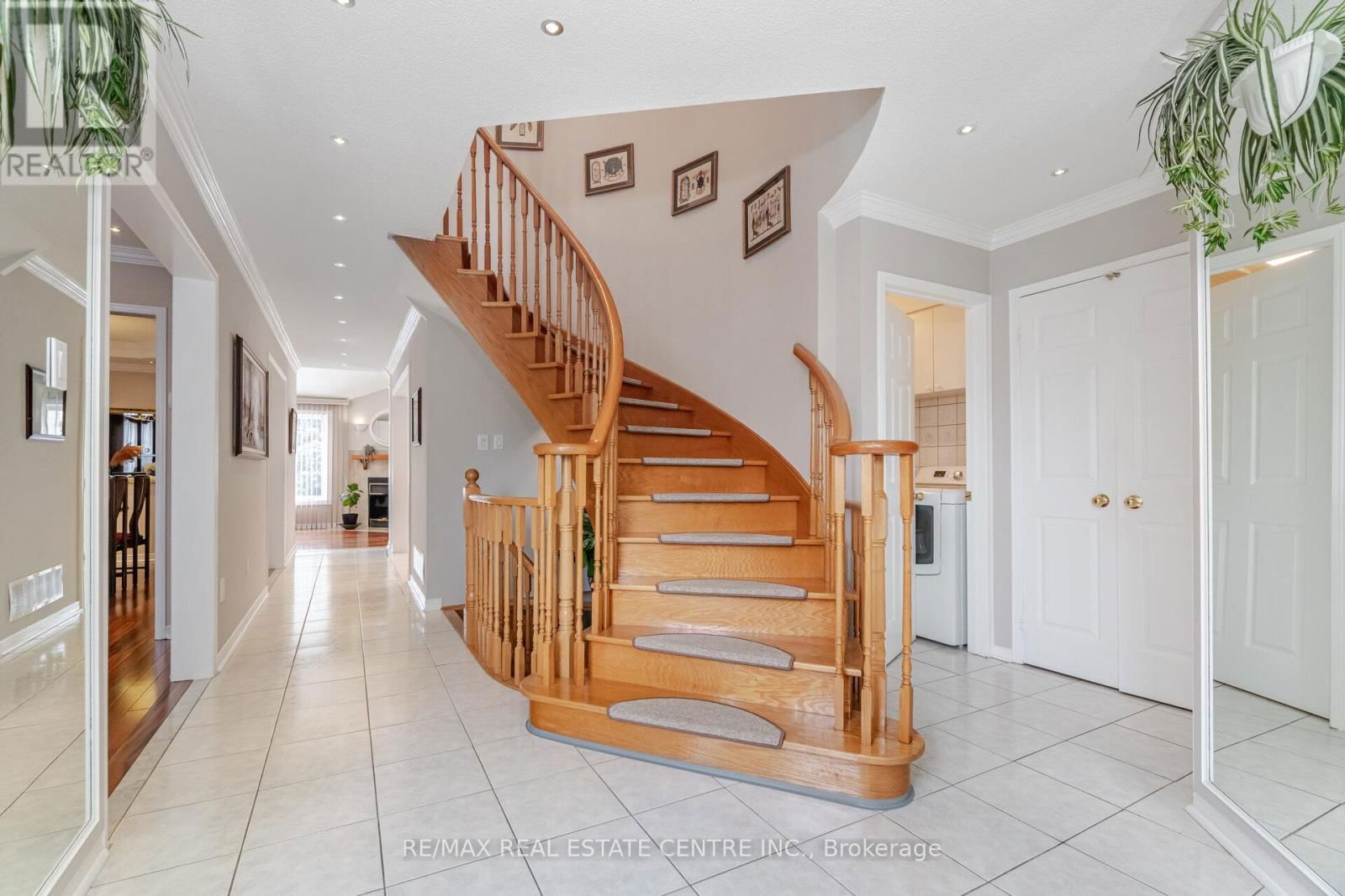 1078 WINDSOR HILL BOULEVARD Image 23