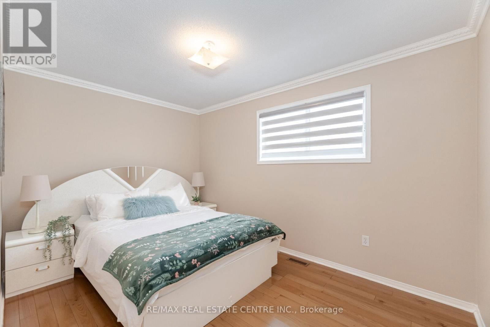 1078 WINDSOR HILL BOULEVARD Image 33