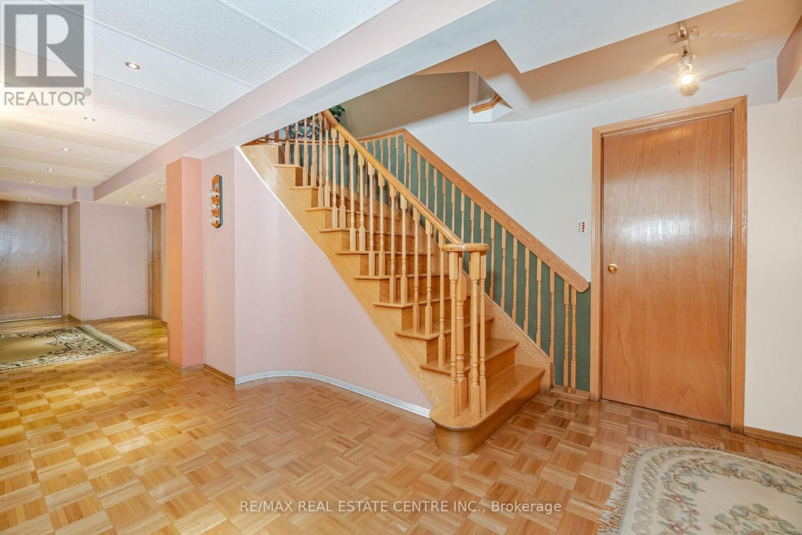 1078 WINDSOR HILL BOULEVARD Image 39