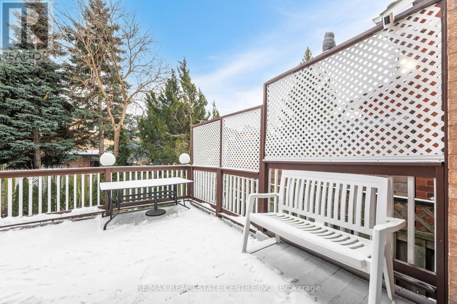 1078 WINDSOR HILL BOULEVARD Image 46