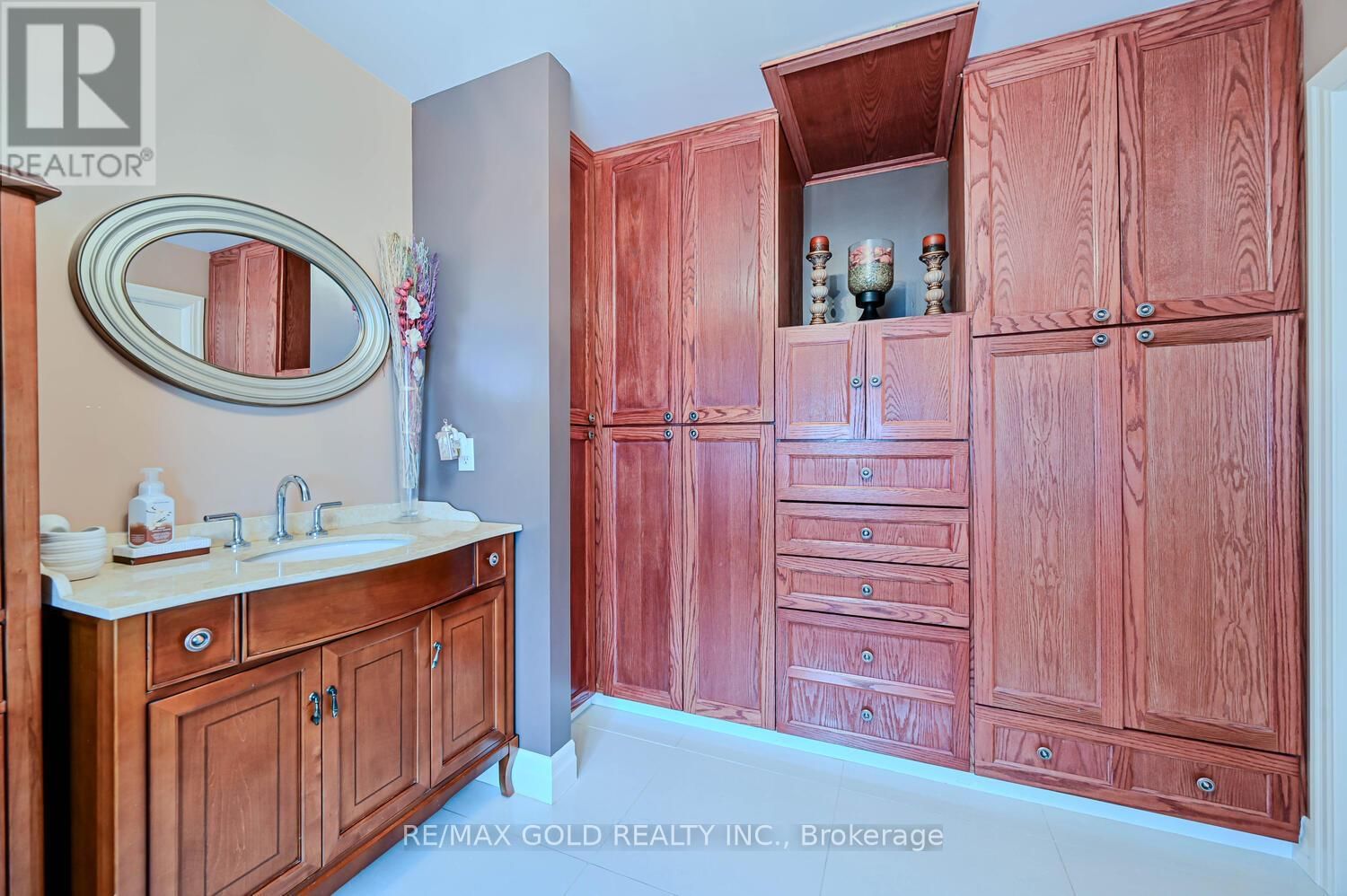 22 SWEETWOOD CIRCLE Image 26