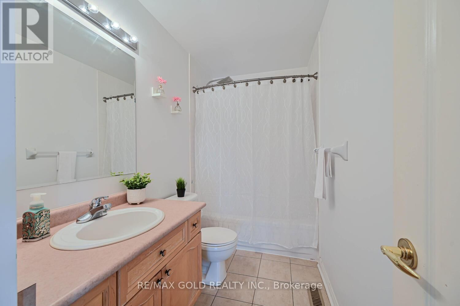22 SWEETWOOD CIRCLE Image 33