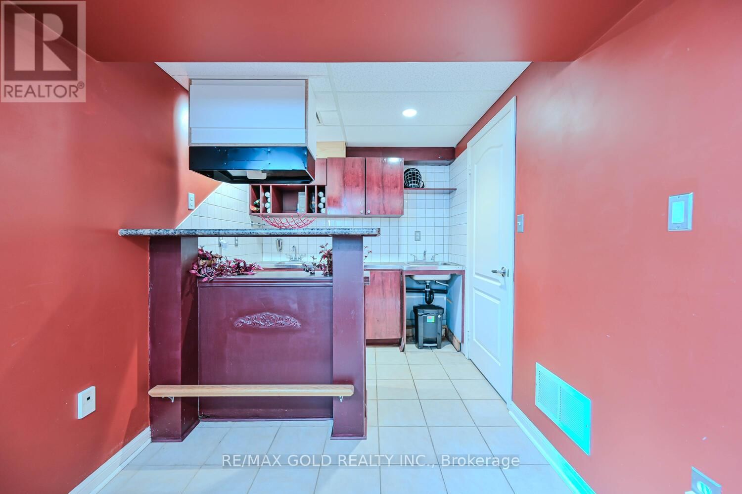 22 SWEETWOOD CIRCLE Image 38