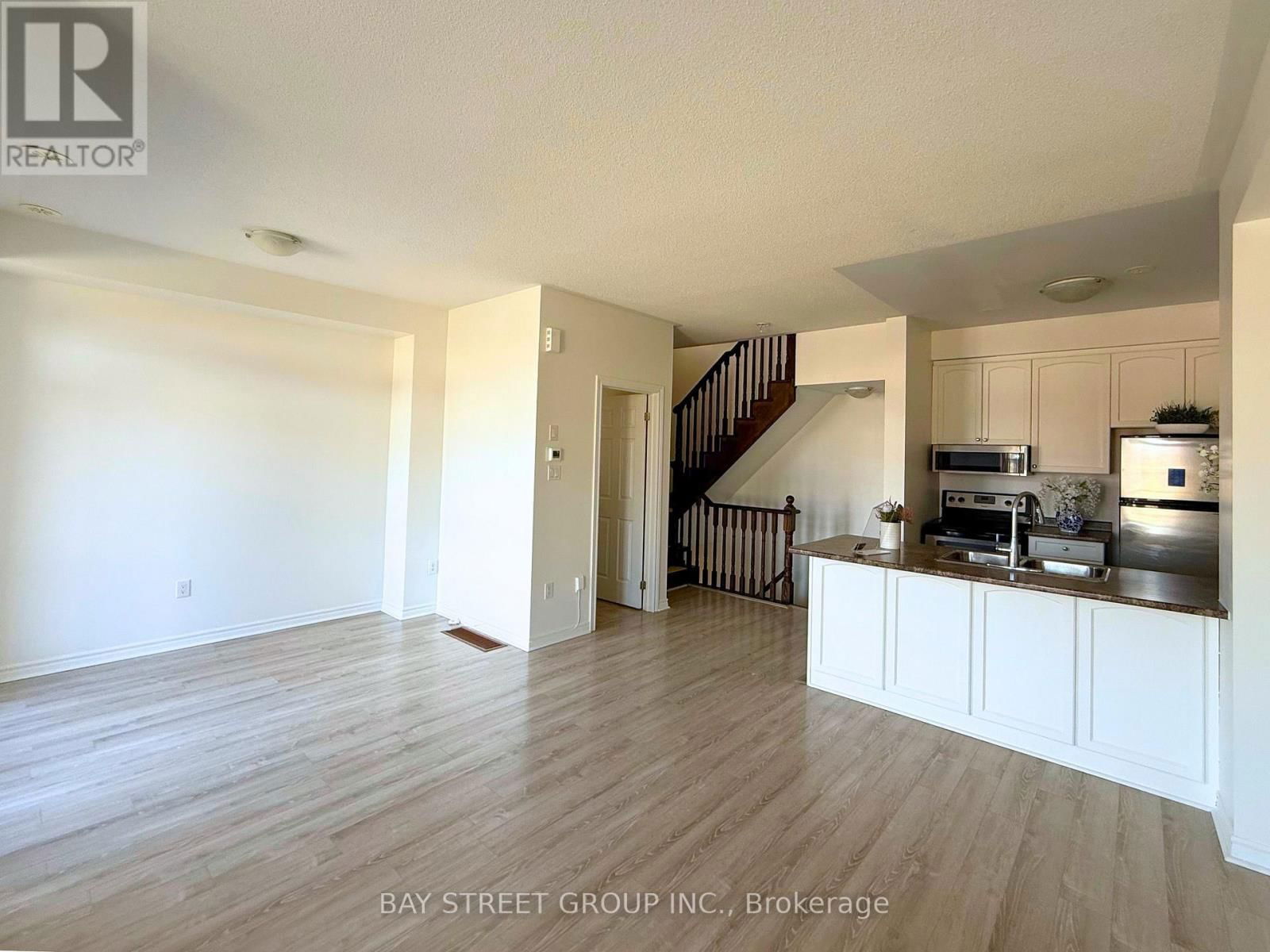 2564 GRAND OAK TRAIL Image 12