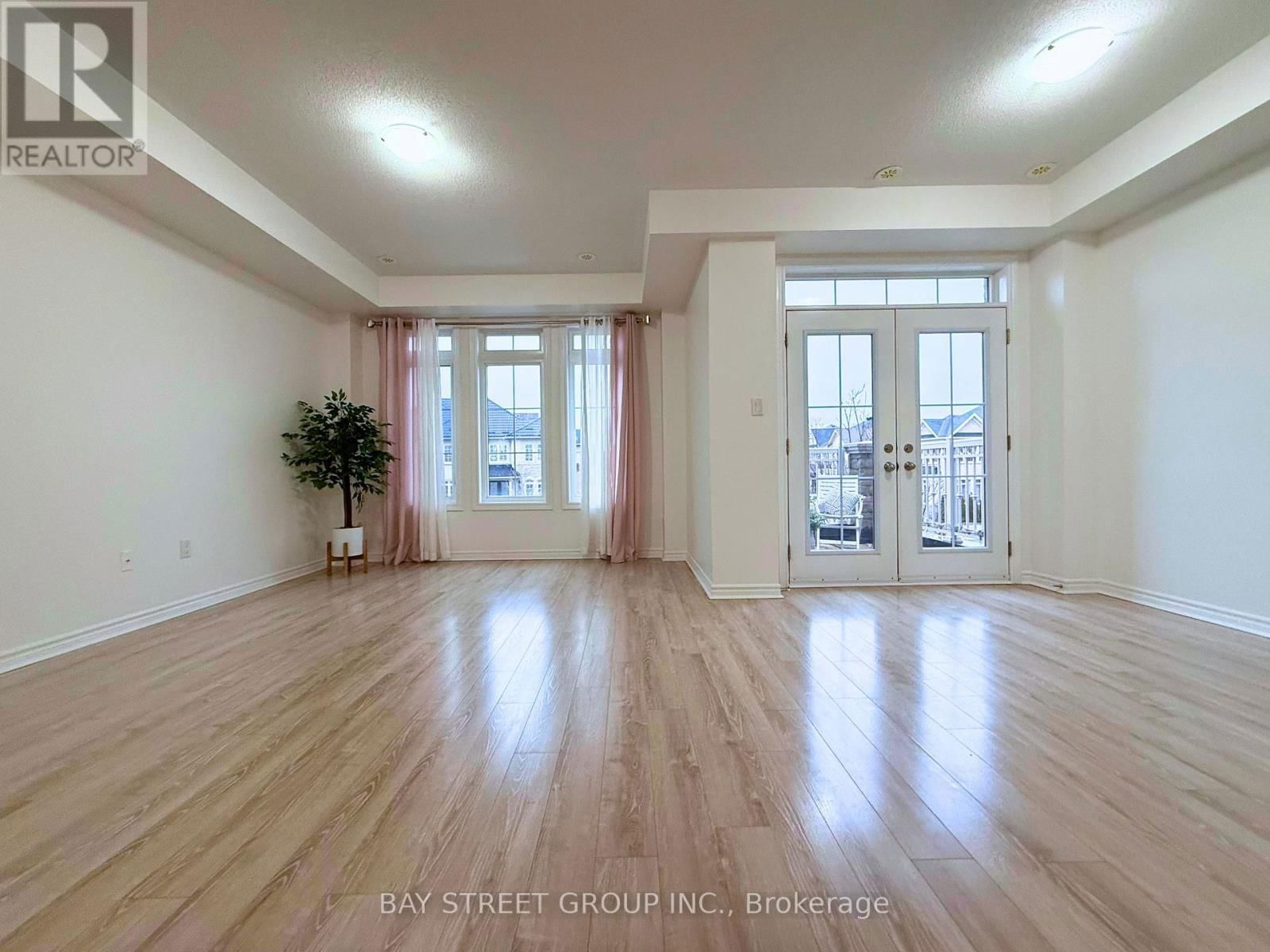 2564 GRAND OAK TRAIL Image 15