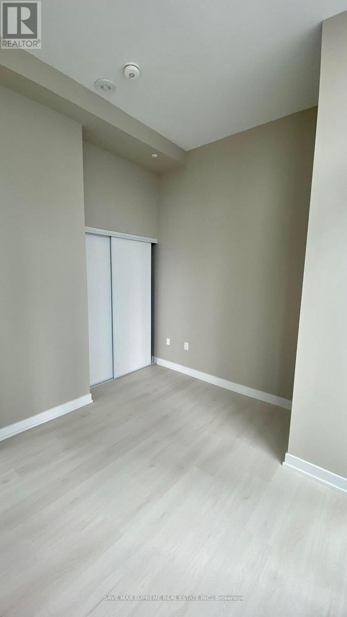 517 - 3900 CONFEDERATION PARKWAY Image 13
