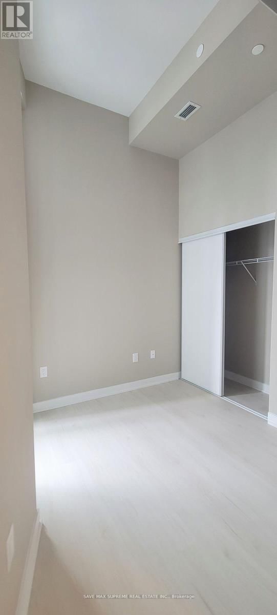 517 - 3900 CONFEDERATION PARKWAY Image 16