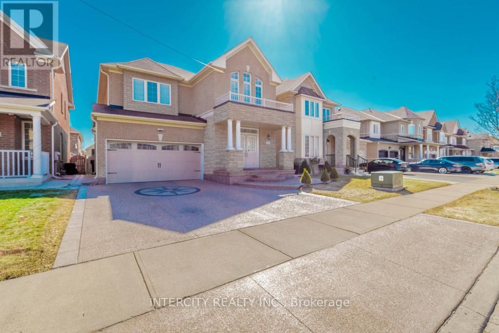 15 AUTUMN RIDGE DRIVE Image 1