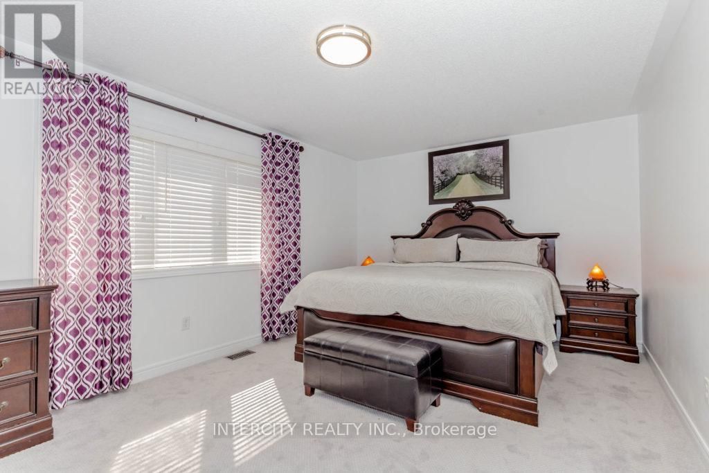 15 AUTUMN RIDGE DRIVE Image 20