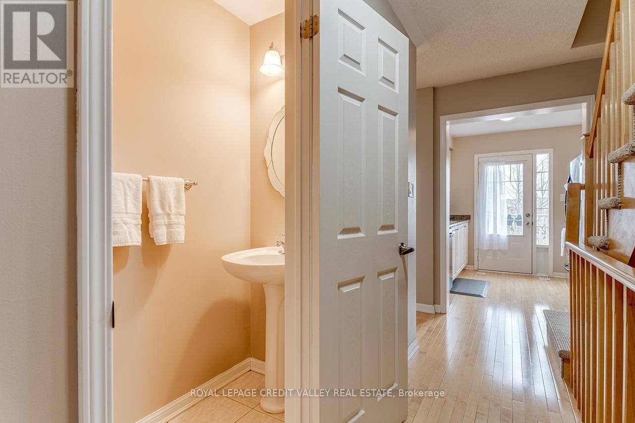 888 FOWLES COURT Image 18