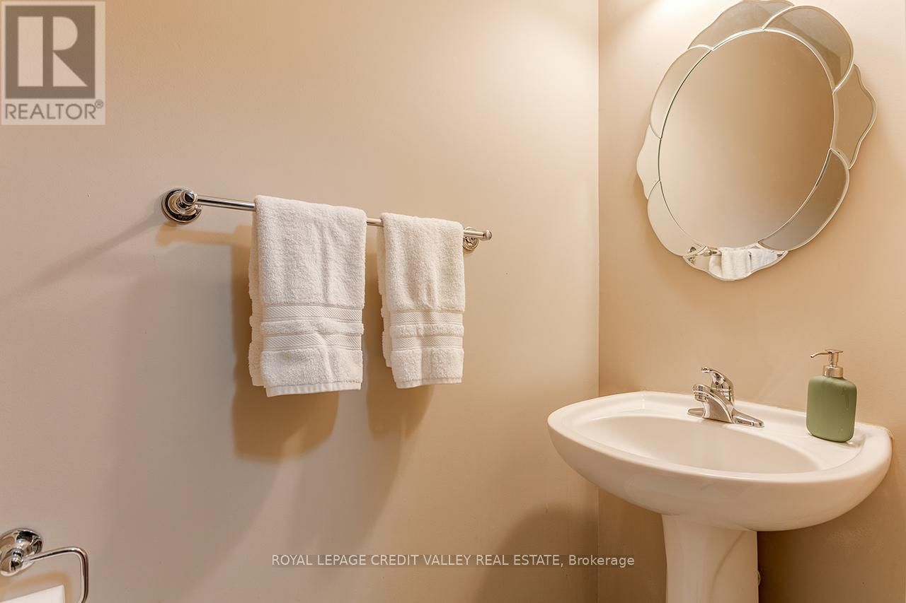 888 FOWLES COURT Image 19