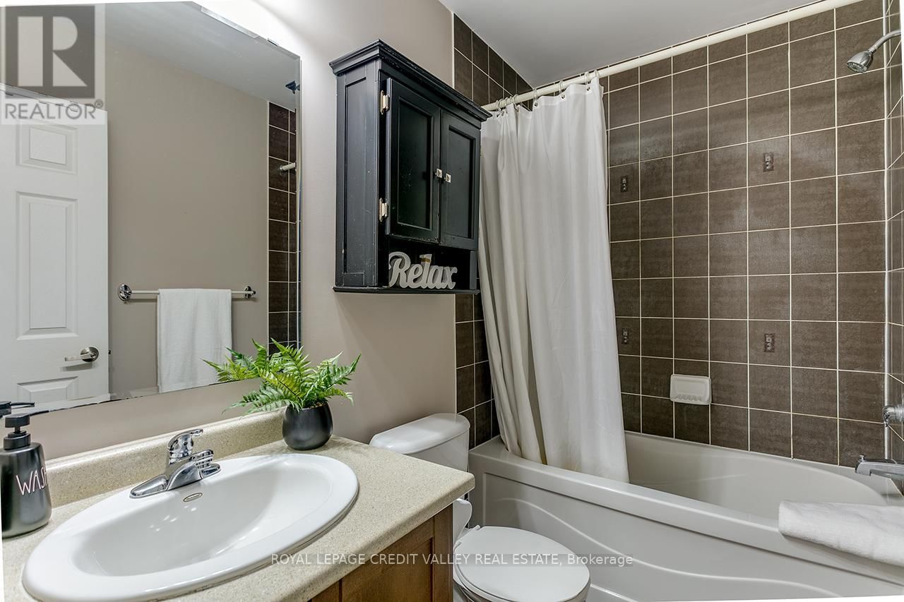 888 FOWLES COURT Image 28
