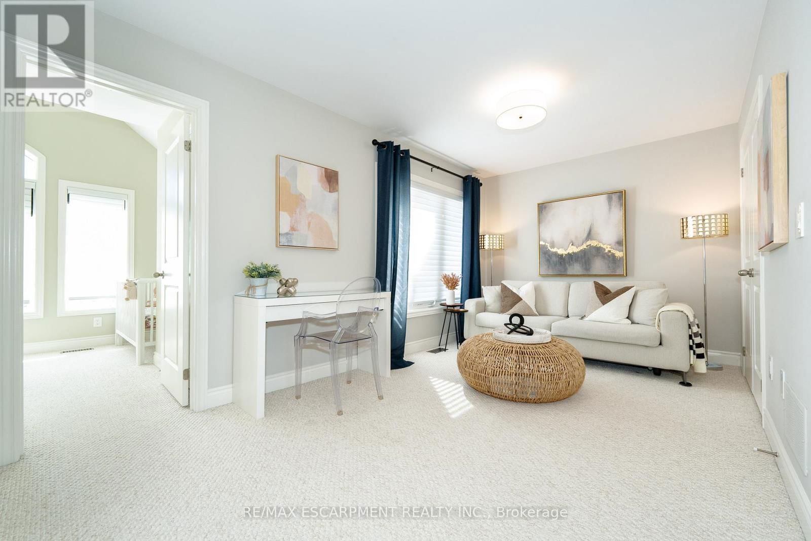 549 TERRACE WAY Image 17