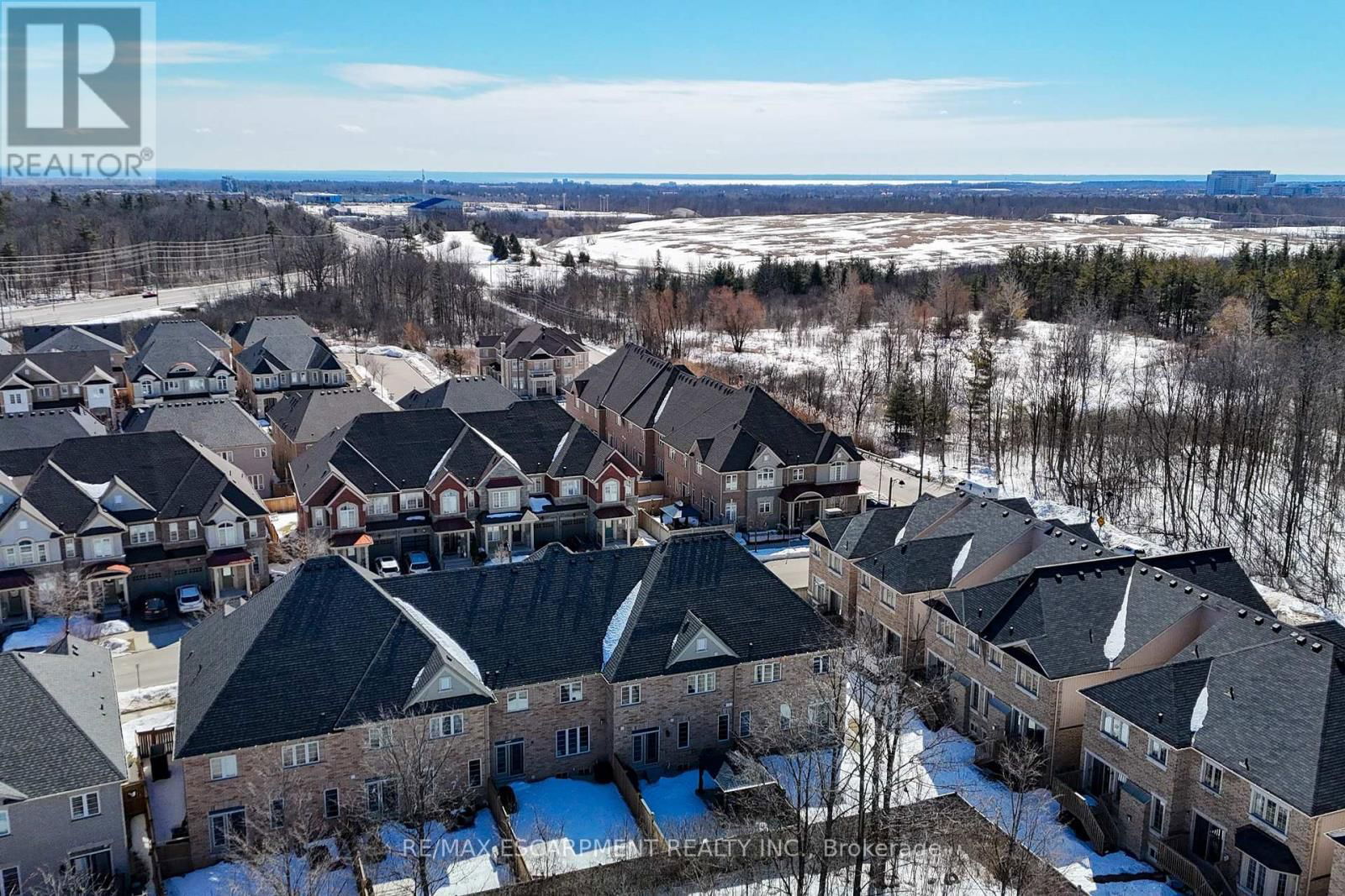 549 TERRACE WAY Image 31