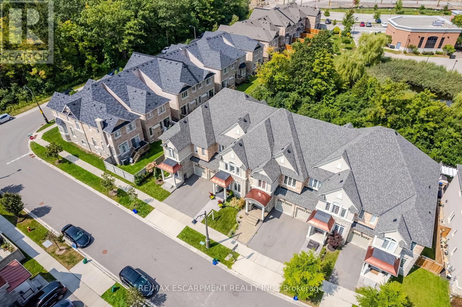 549 TERRACE WAY Image 33