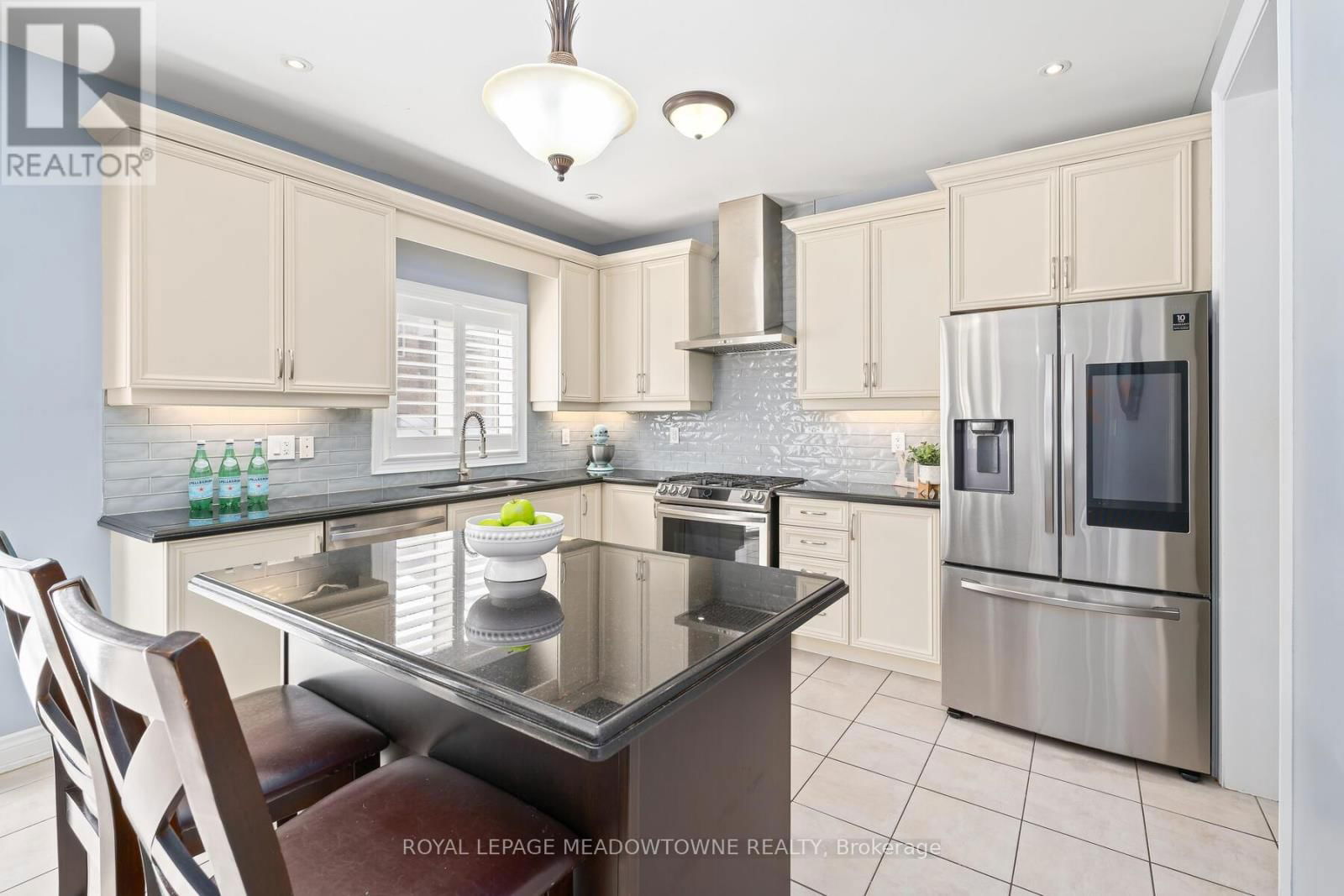 5 BEACON HILL DRIVE Image 12