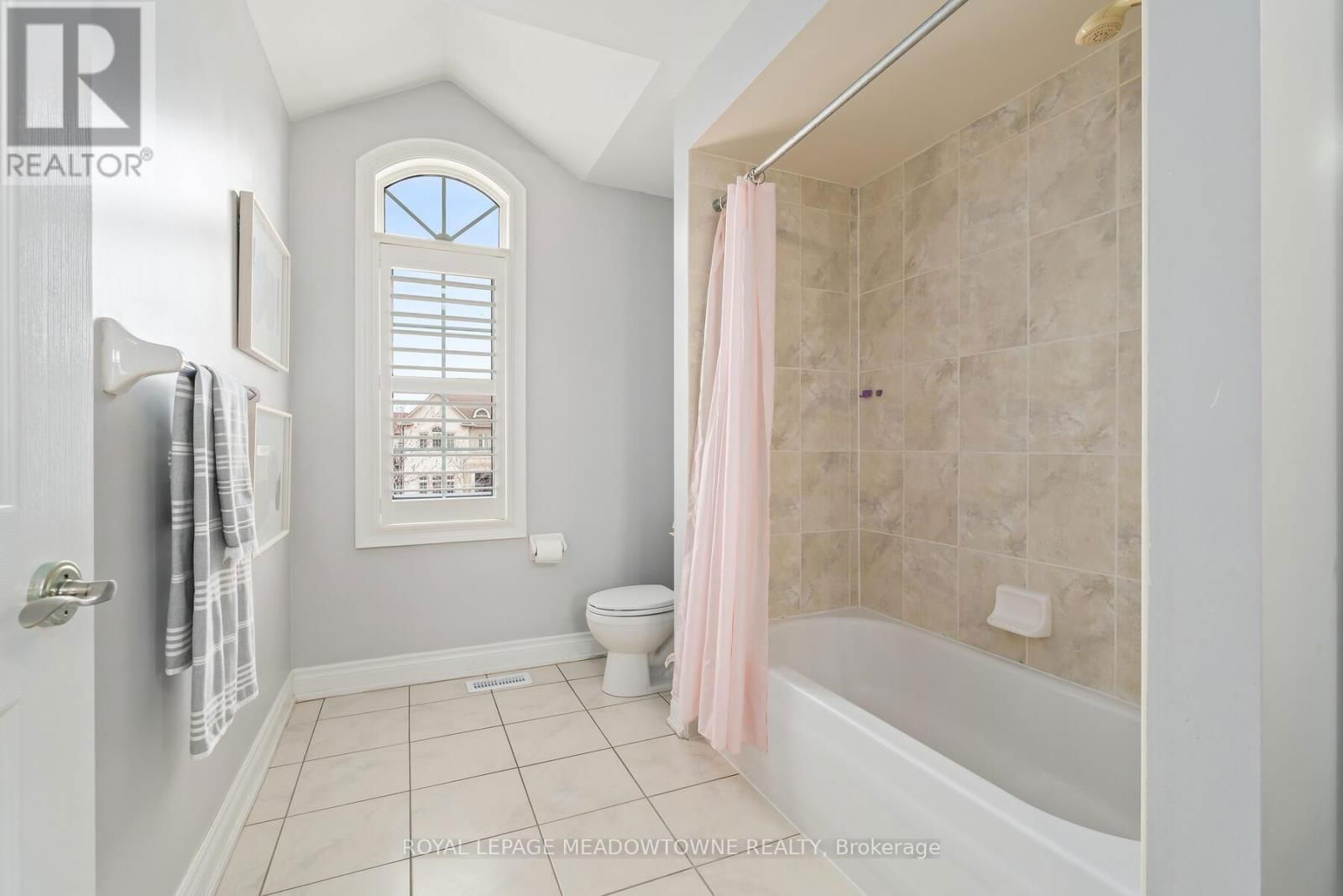 5 BEACON HILL DRIVE Image 32
