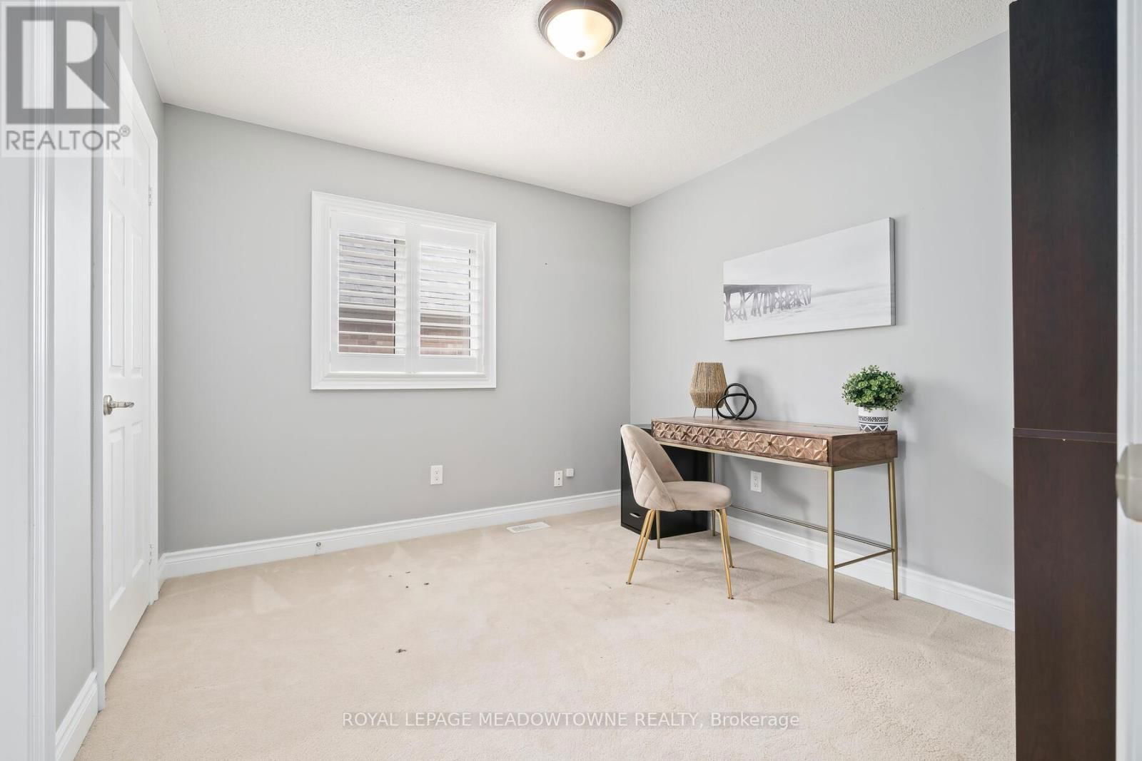5 BEACON HILL DRIVE Image 34