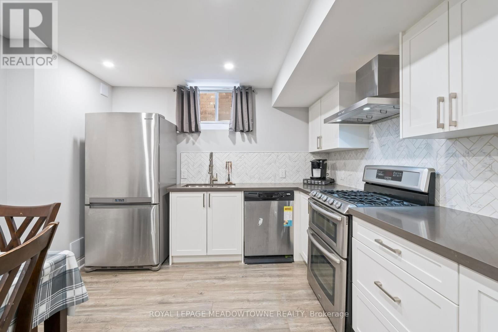 5 BEACON HILL DRIVE Image 37