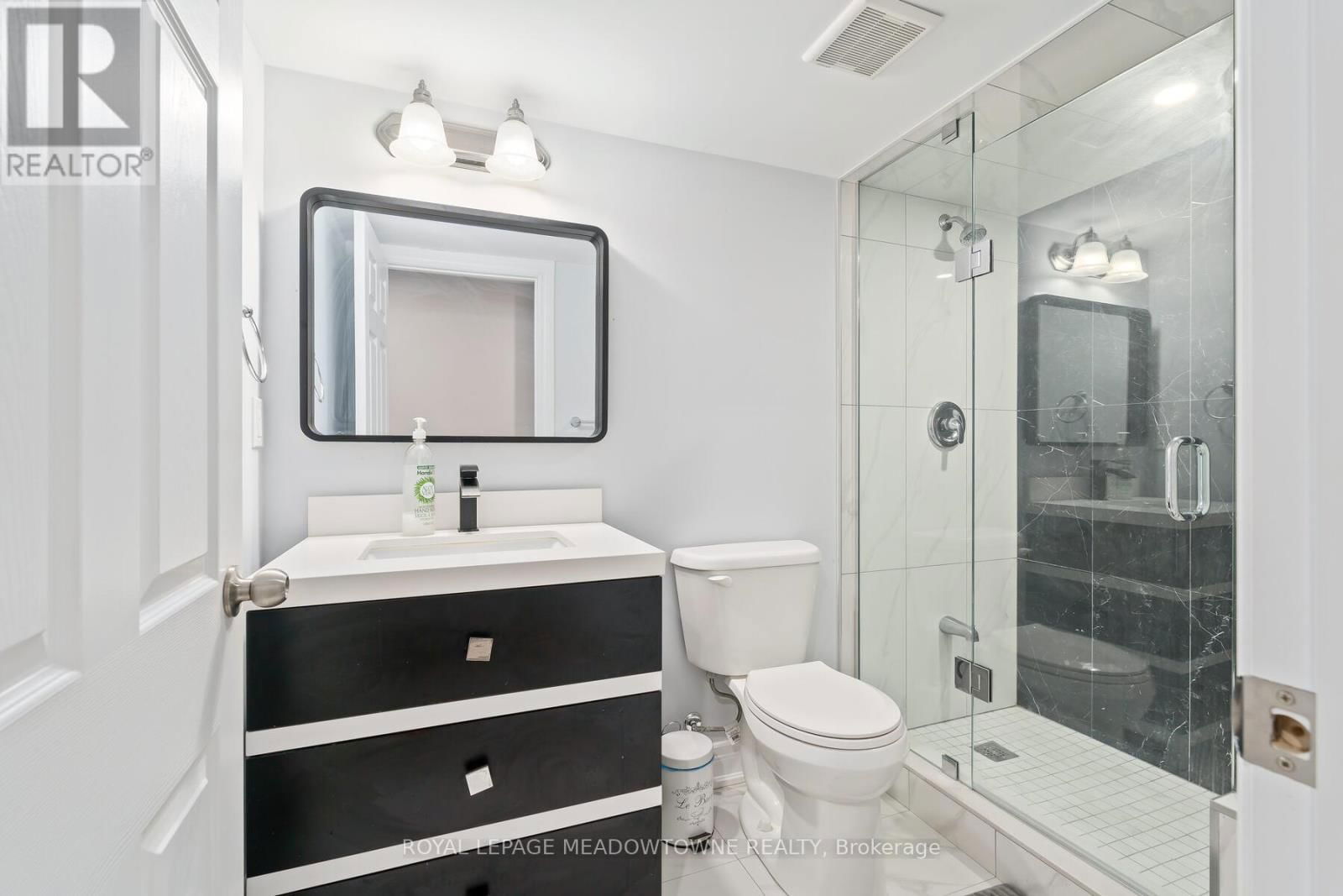 5 BEACON HILL DRIVE Image 42