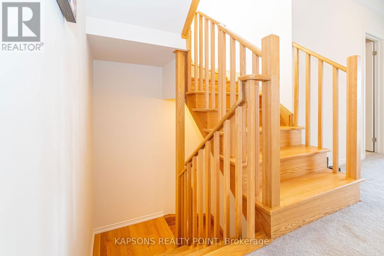 2 - 26 HUMBERWOOD BOULEVARD Image 12